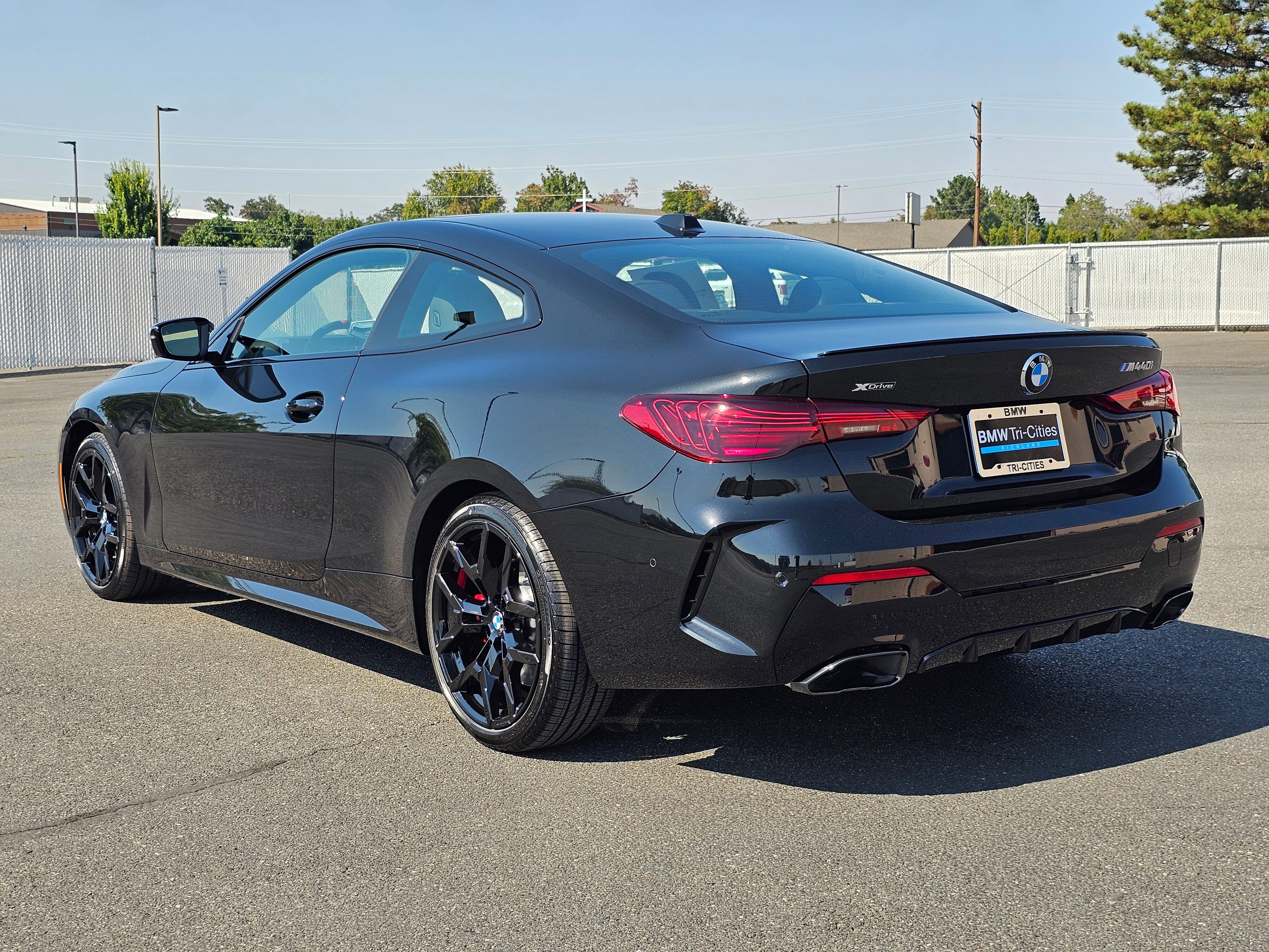 New 2026 BMW 440i xDrive Coupe w/ Premium Package image 4