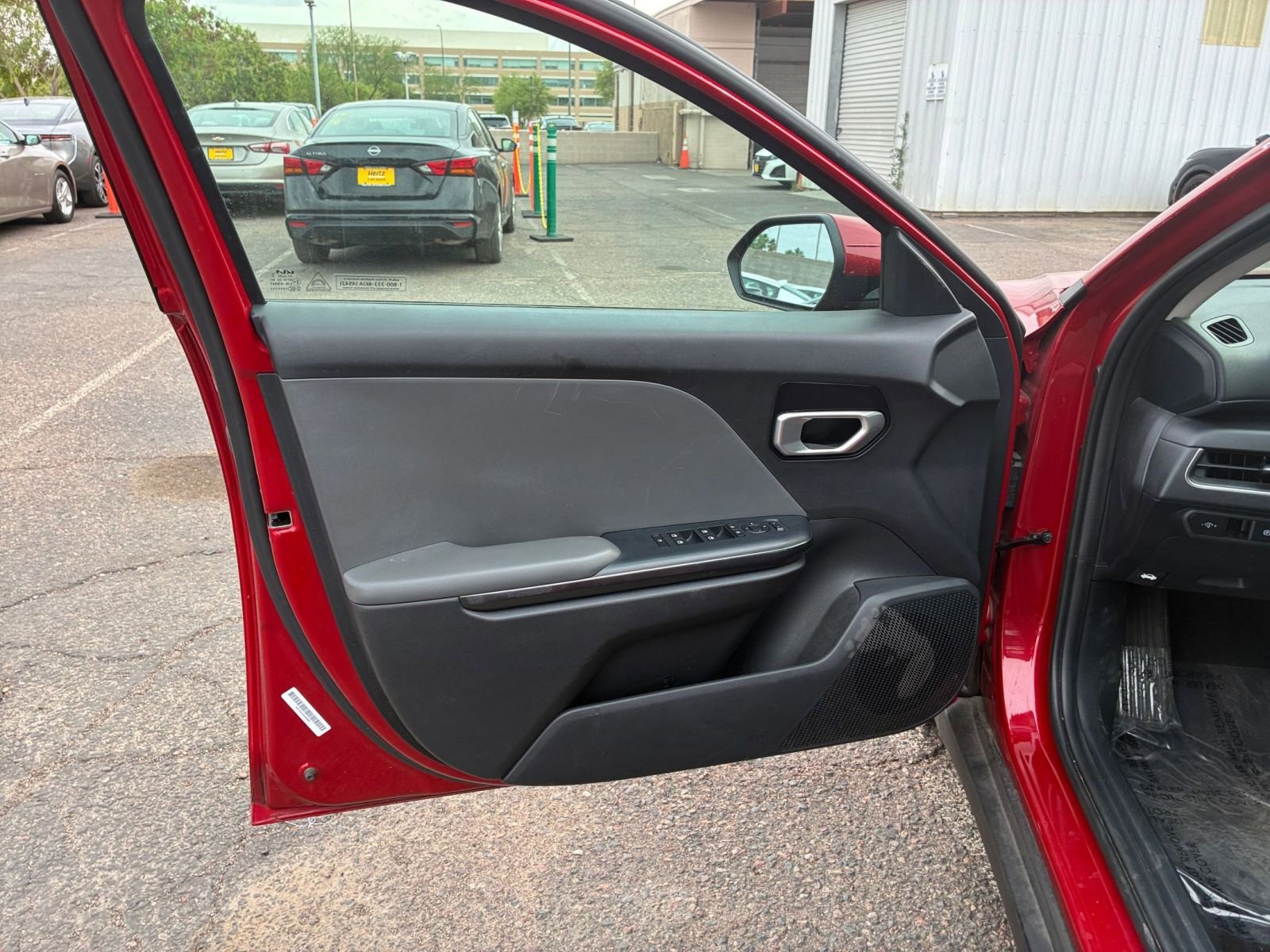 Used 2025 Kia K4 FWD image 18