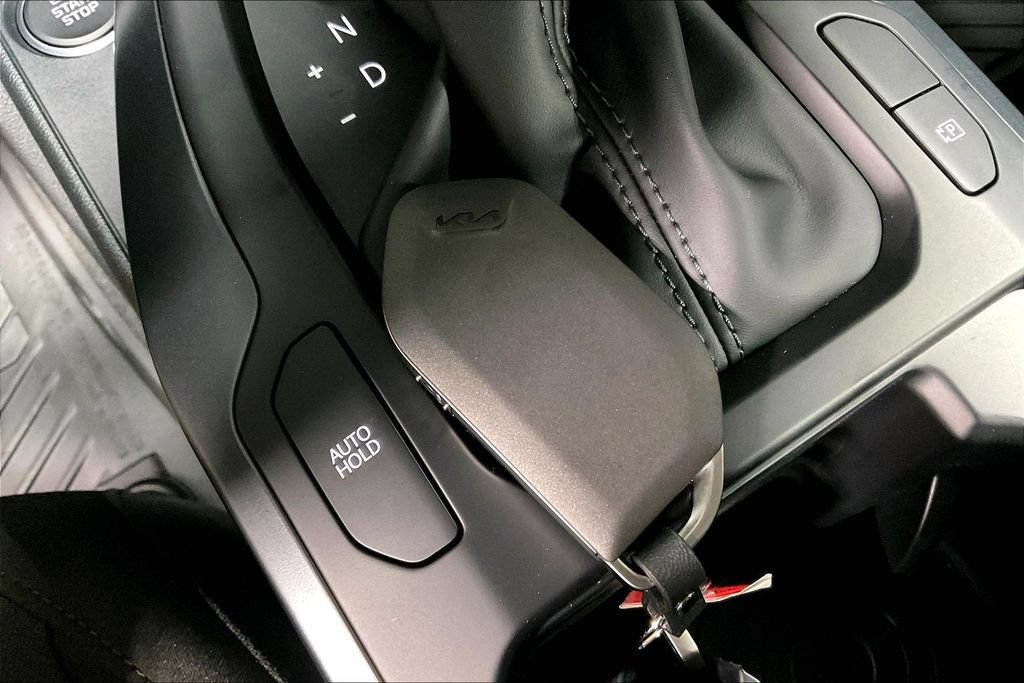 New 2026 Kia K4 FWD image 22
