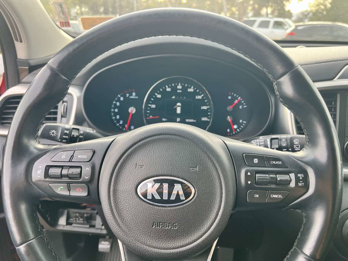 Used 2018 Kia Sorento EX FWD image 18