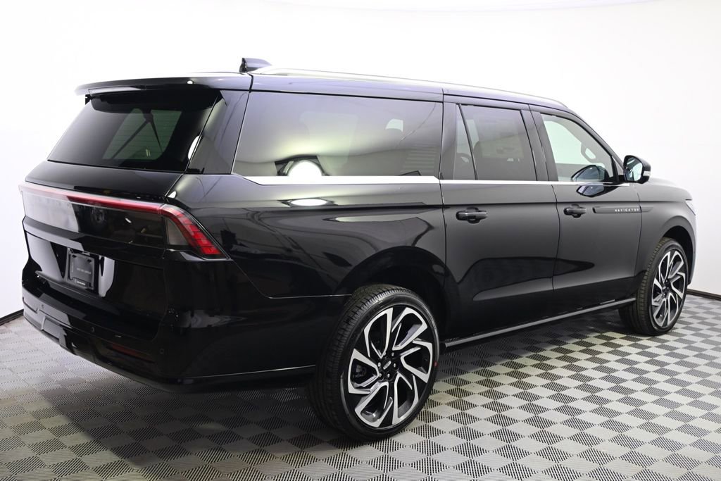 New 2026 Lincoln Navigator L Black Label image 7