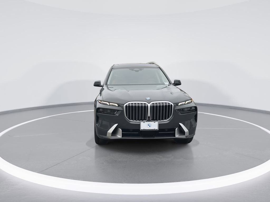 New 2026 BMW X7 xDrive40i w/ Premium Package image 3