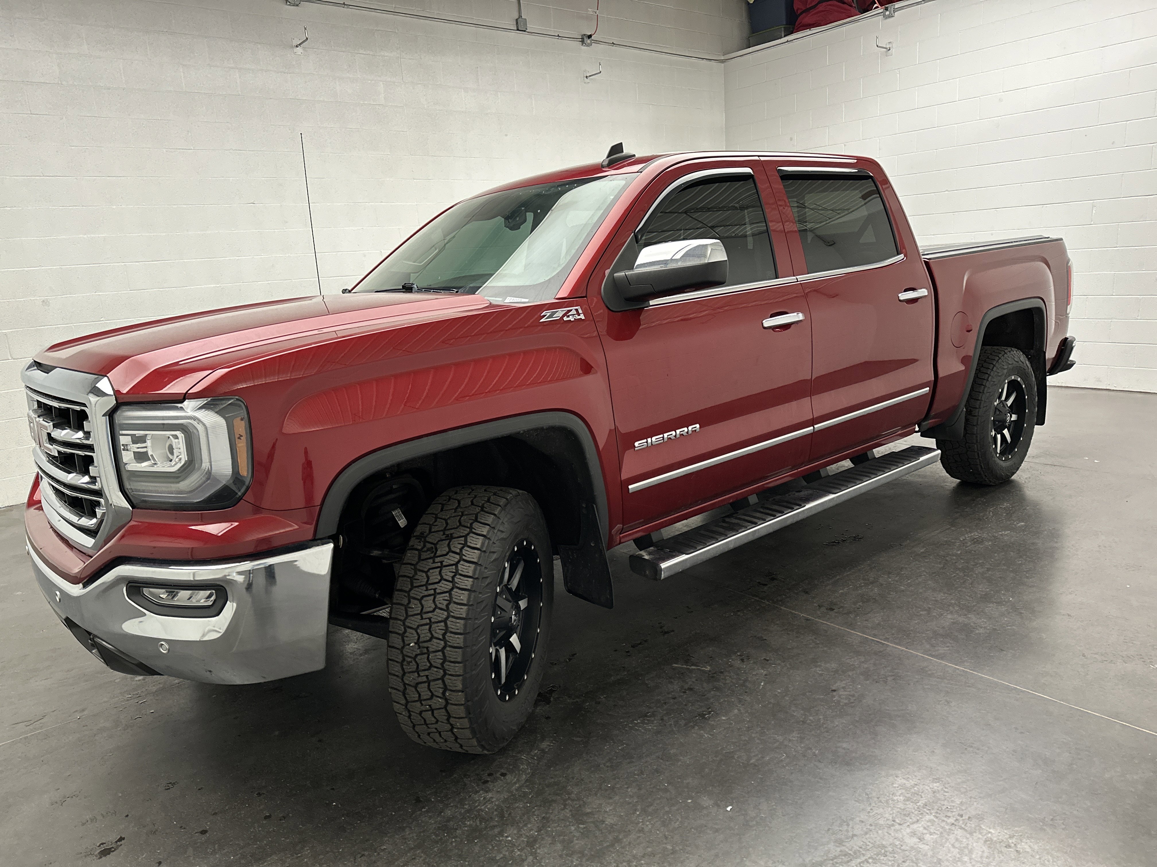 Used 2018 GMC Sierra 1500 SLT image 5