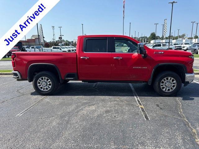 Used 2024 Chevrolet Silverado 2500 LTZ w/ LTZ Convenience Package AWD/4WD image 4