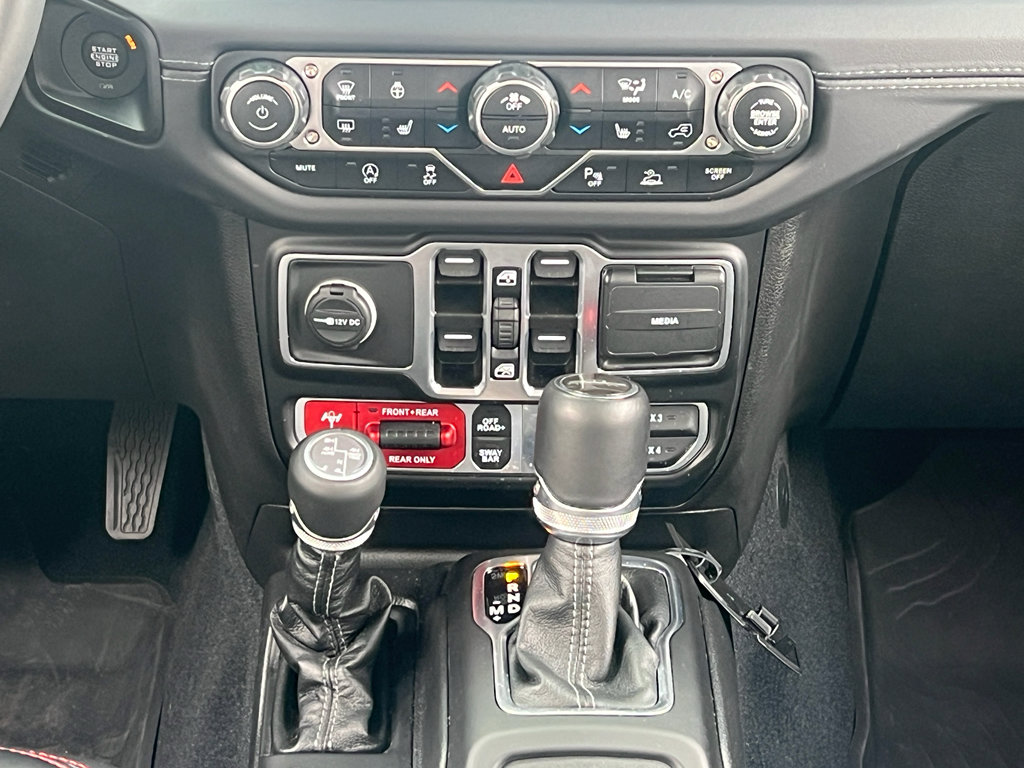 Used 2024 Jeep Gladiator Rubicon AWD/4WD image 21