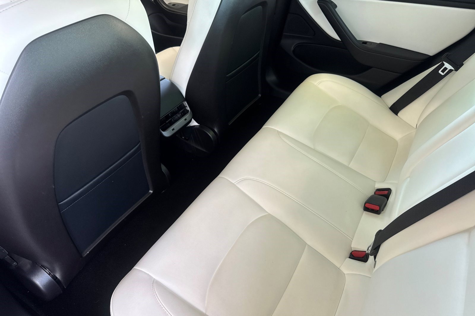 Used 2020 Tesla Model 3 Performance AWD/4WD image 27