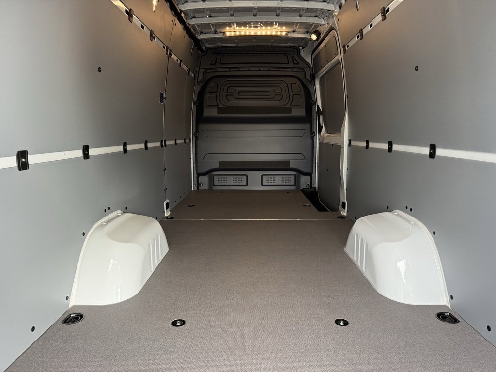 Used 2024 Mercedes-Benz Sprinter 3500 image 11