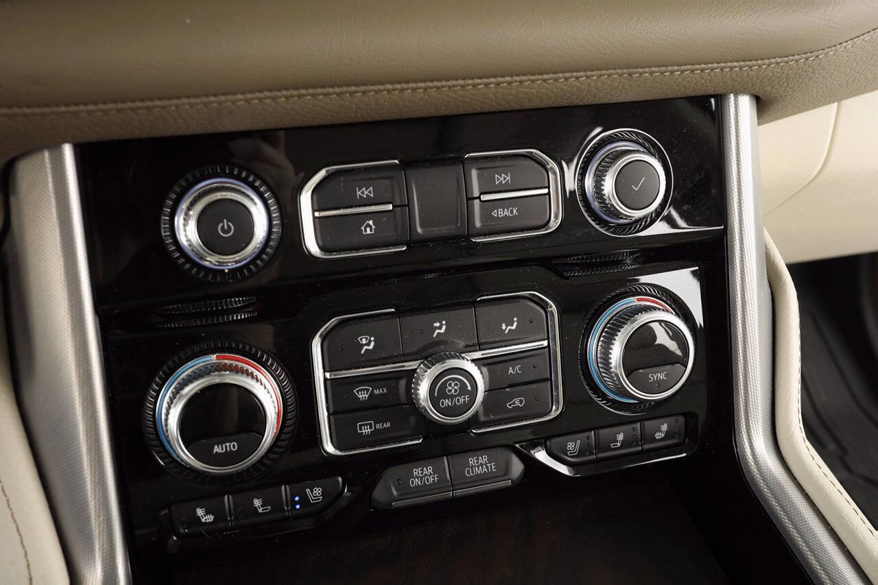 Used 2022 GMC Yukon XL Denali image 29