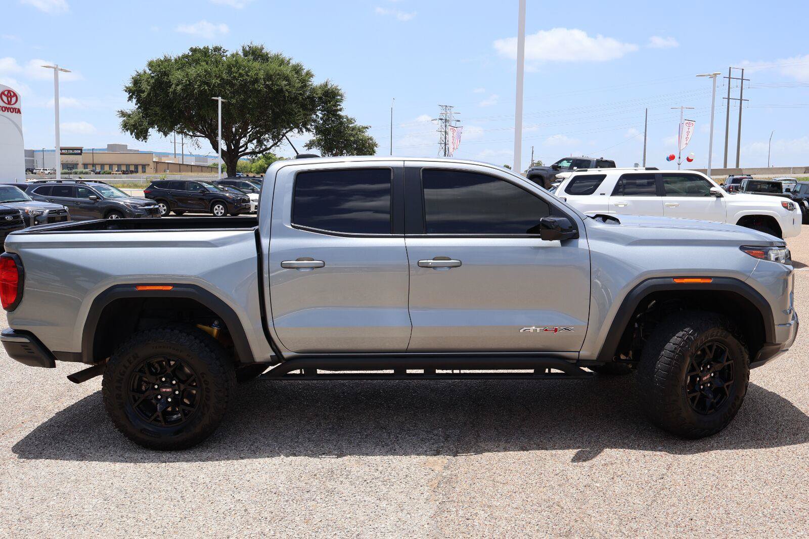 Used 2024 GMC Canyon AT4X AWD/4WD image 2