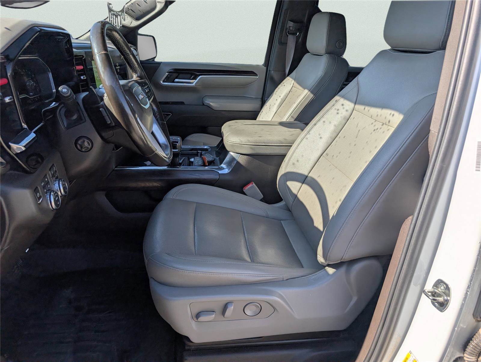 Used 2023 GMC Sierra 1500 SLT w/ SLT Premium Package image 11