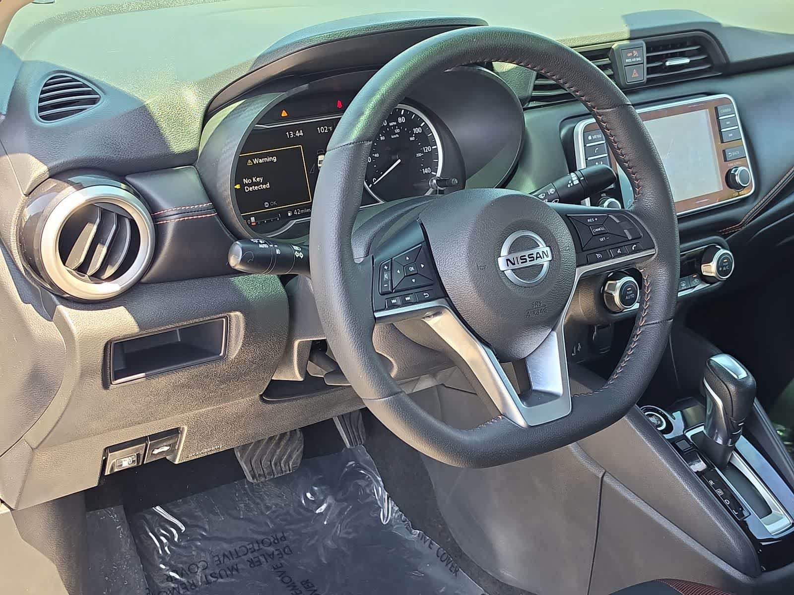 Used 2020 Nissan Versa SR FWD image 2