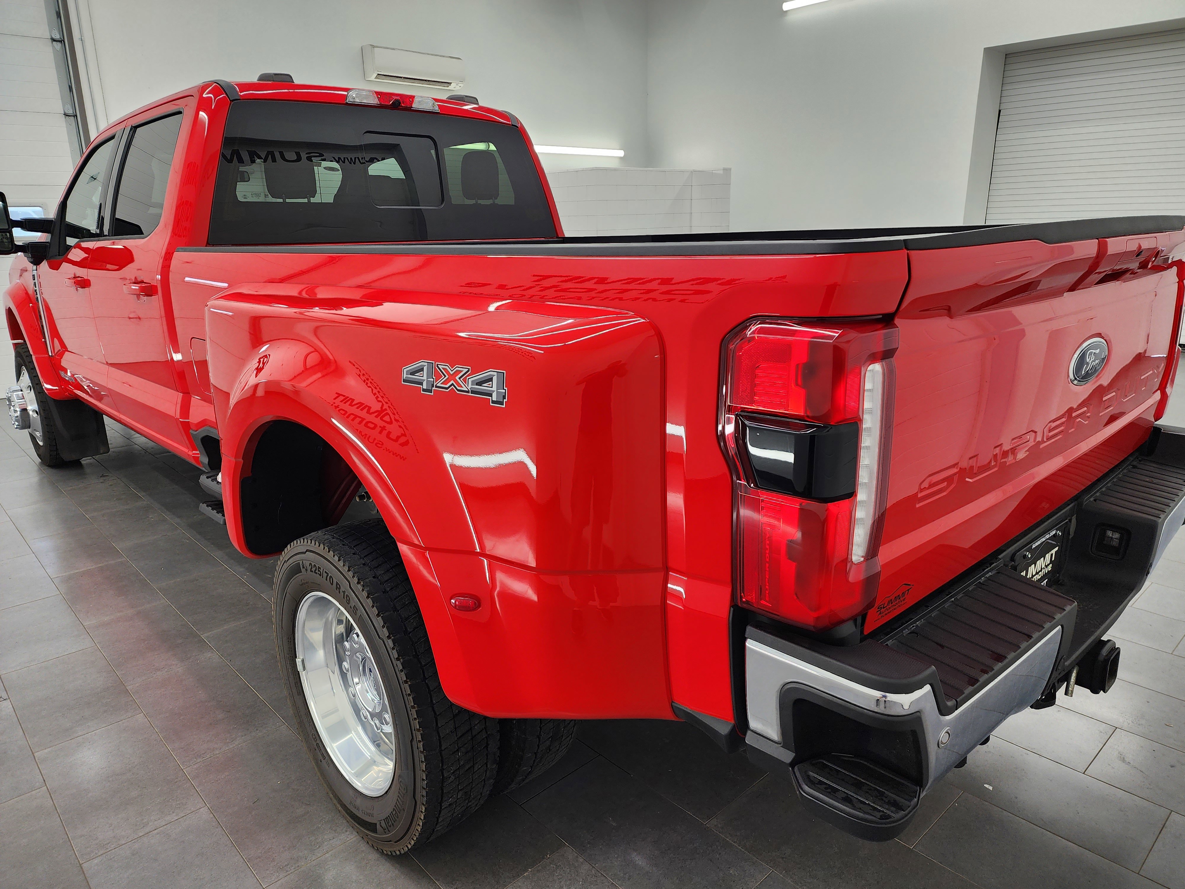 Used 2023 Ford F450 Lariat w/ Lariat Ultimate Package AWD/4WD image 6
