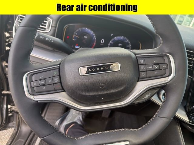 Used 2024 Jeep Wagoneer Series II w/ Convenience Group I AWD/4WD image 21
