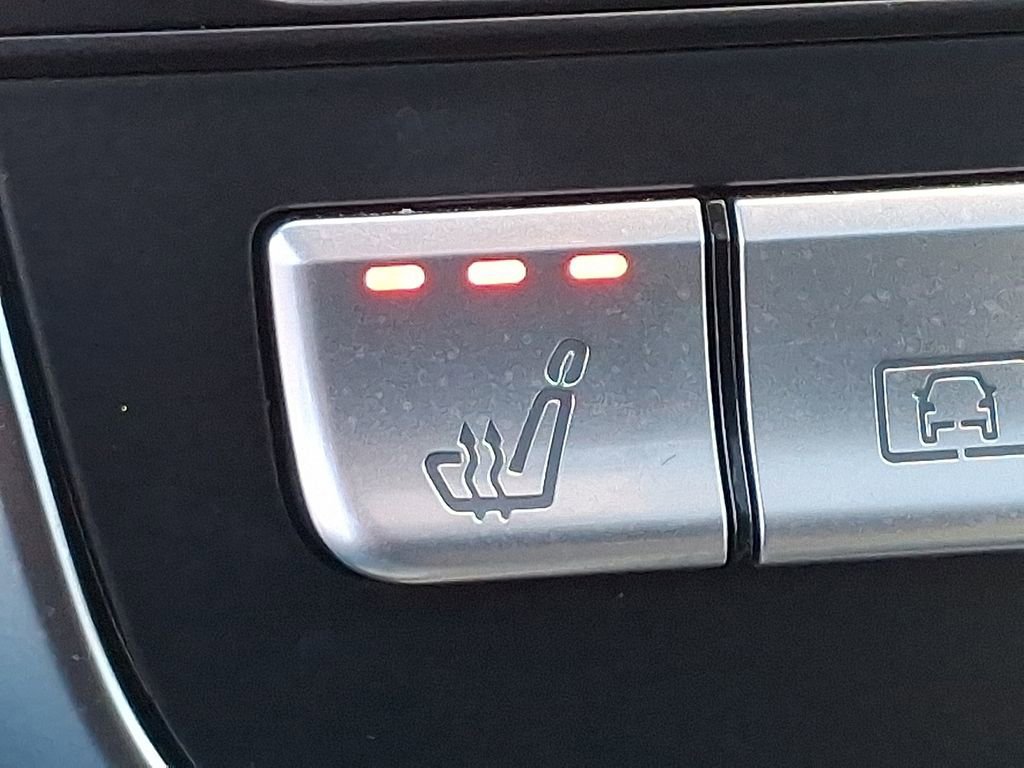 Used 2019 Mercedes-Benz GLA 250 4MATIC image 25