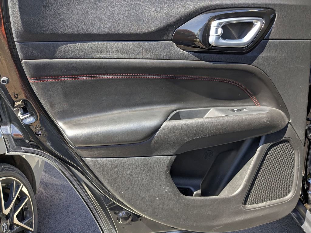 Used 2025 Jeep Compass Trailhawk AWD/4WD image 24