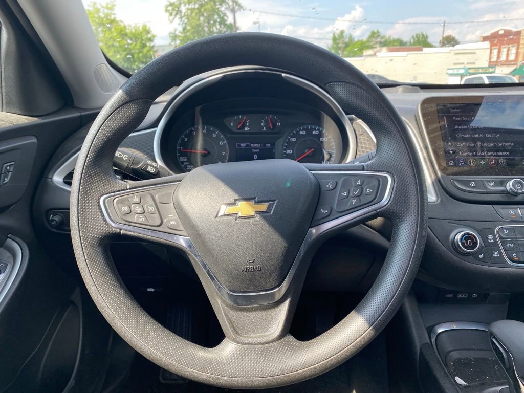 Used 2024 Chevrolet Malibu LT FWD image 11