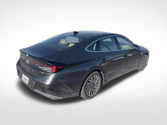 Used 2025 Hyundai Sonata Limited image 6