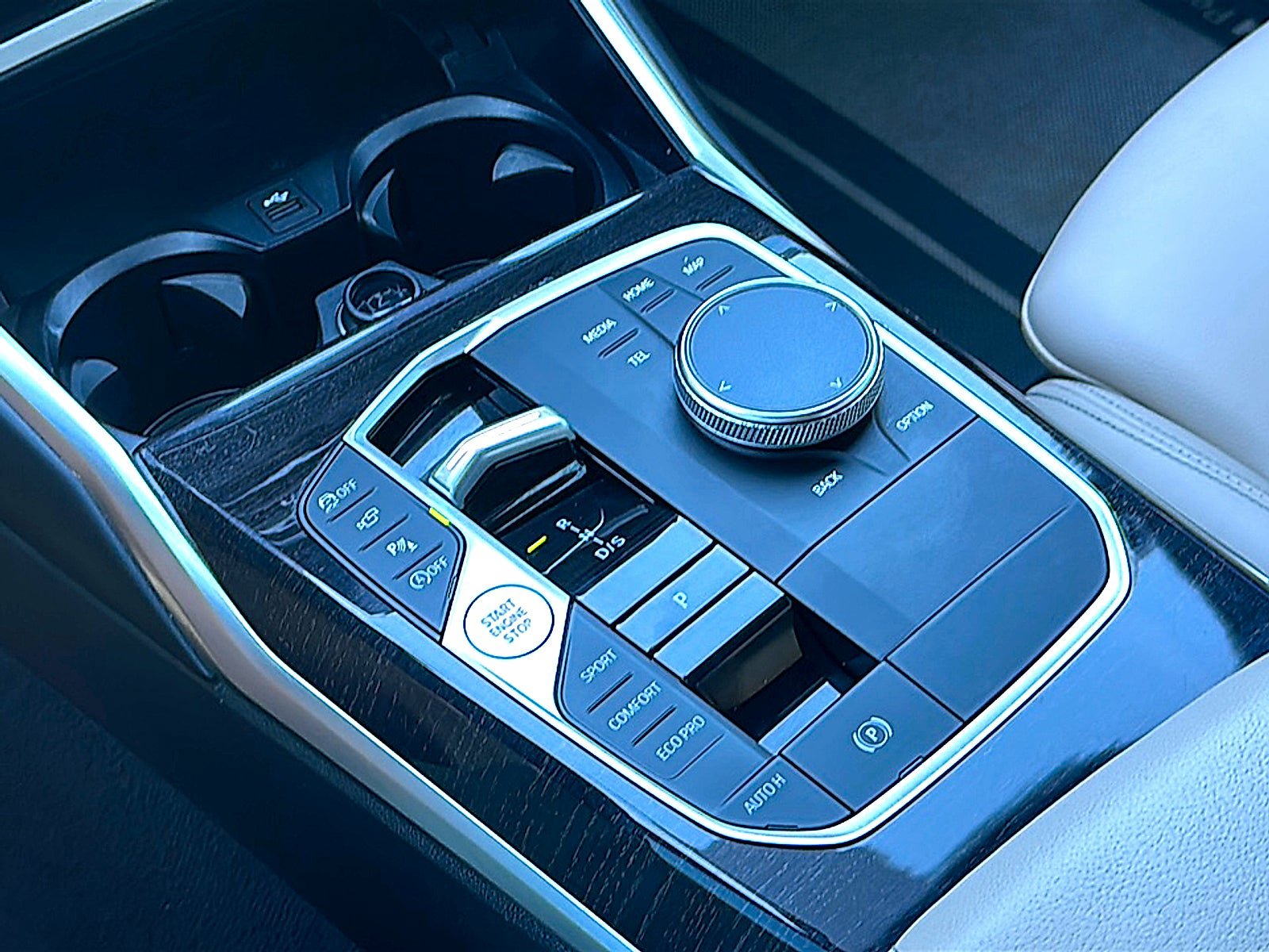 Used 2024 BMW 430i Coupe w/ Premium Package RWD image 34
