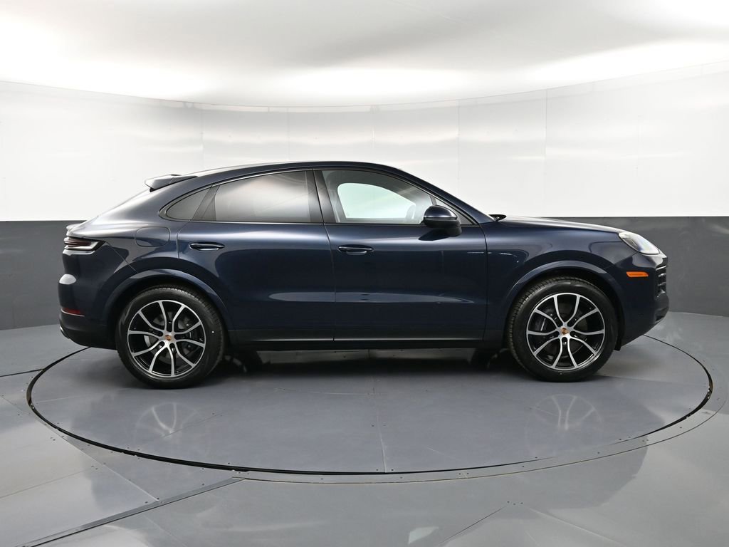 New 2026 Porsche Cayenne Coupe AWD/4WD image 9