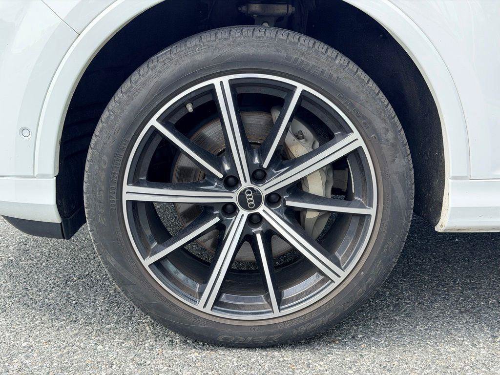 Certified 2025 Audi Q7 2.0T Premium Plus w/ Premium Plus Package AWD/4WD image 28