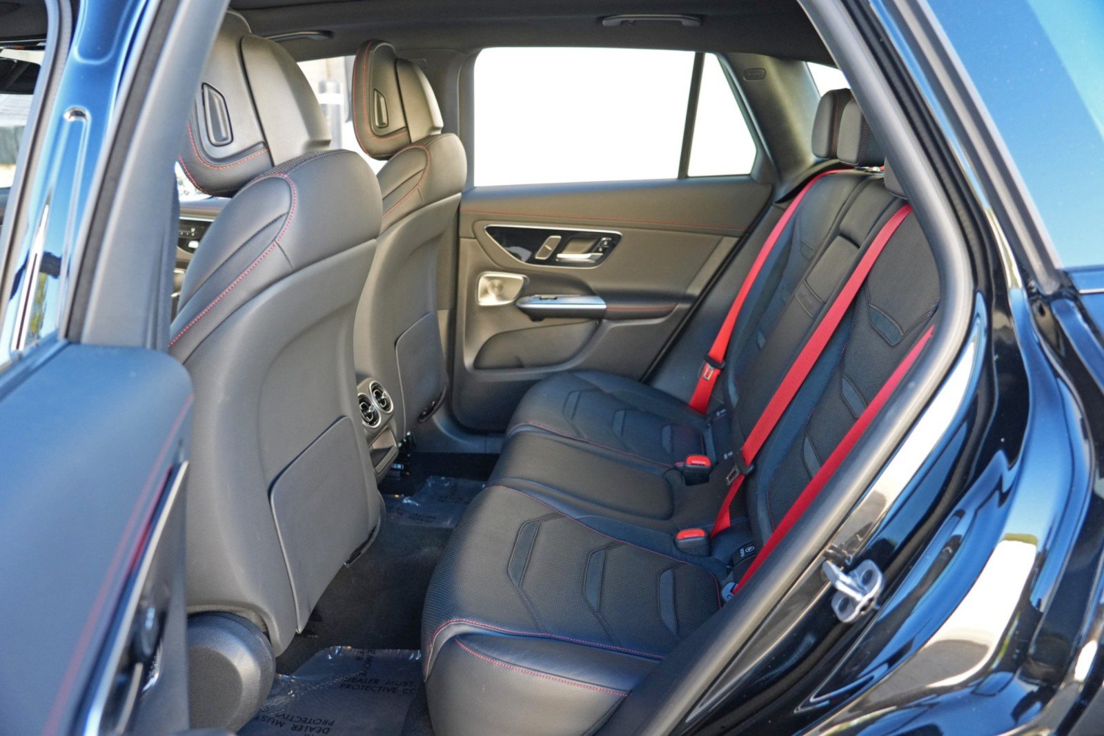 Used 2025 Mercedes-Benz GLC 43 AMG 4MATIC w/ AMG Night Package image 48