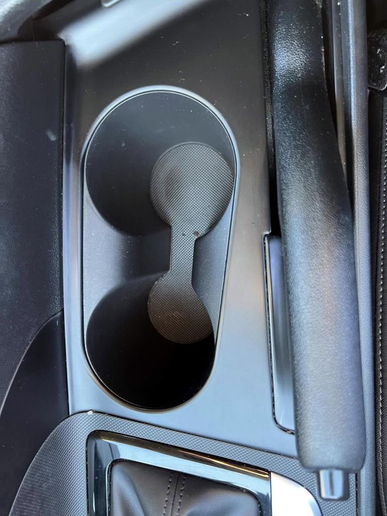 Certified 2022 Hyundai Elantra SEL image 22