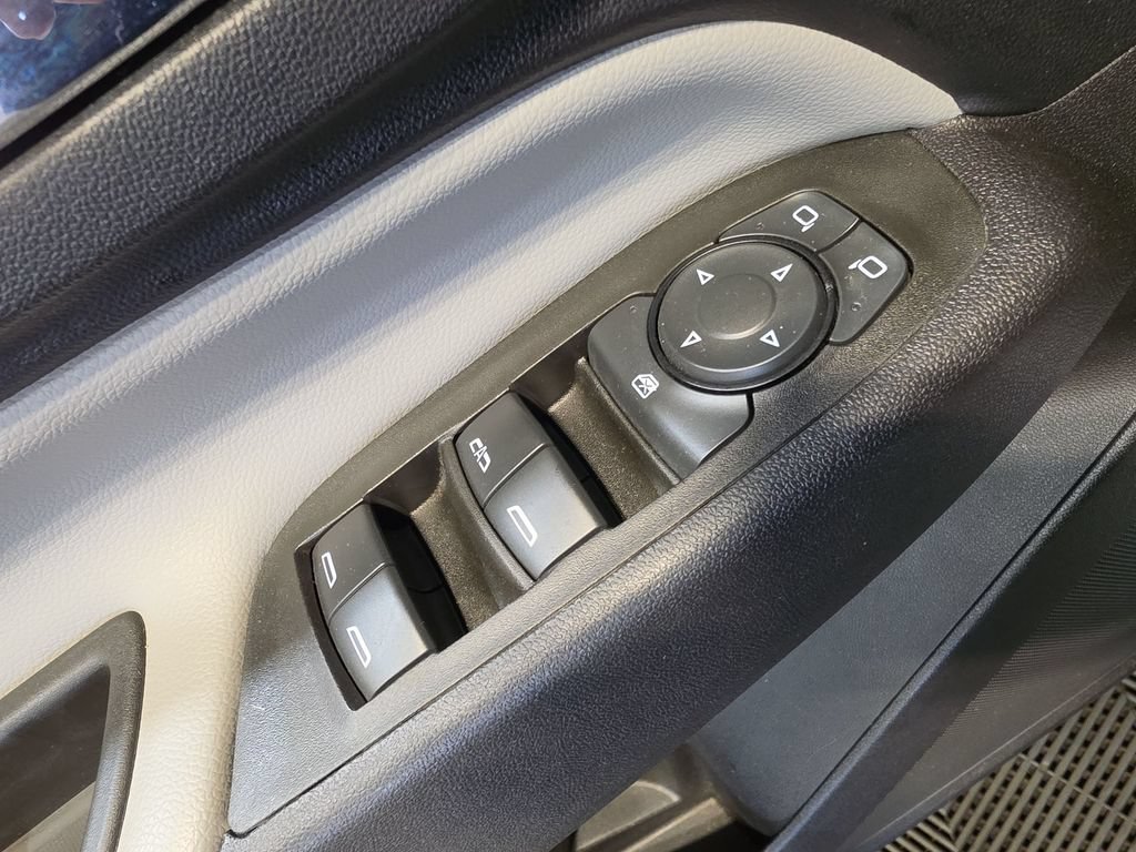Used 2020 Chevrolet Equinox LS w/ LPO, Roadside Safety Package AWD/4WD image 15