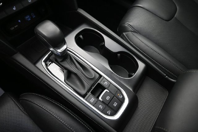 Used 2019 Hyundai Santa Fe AWD image 19