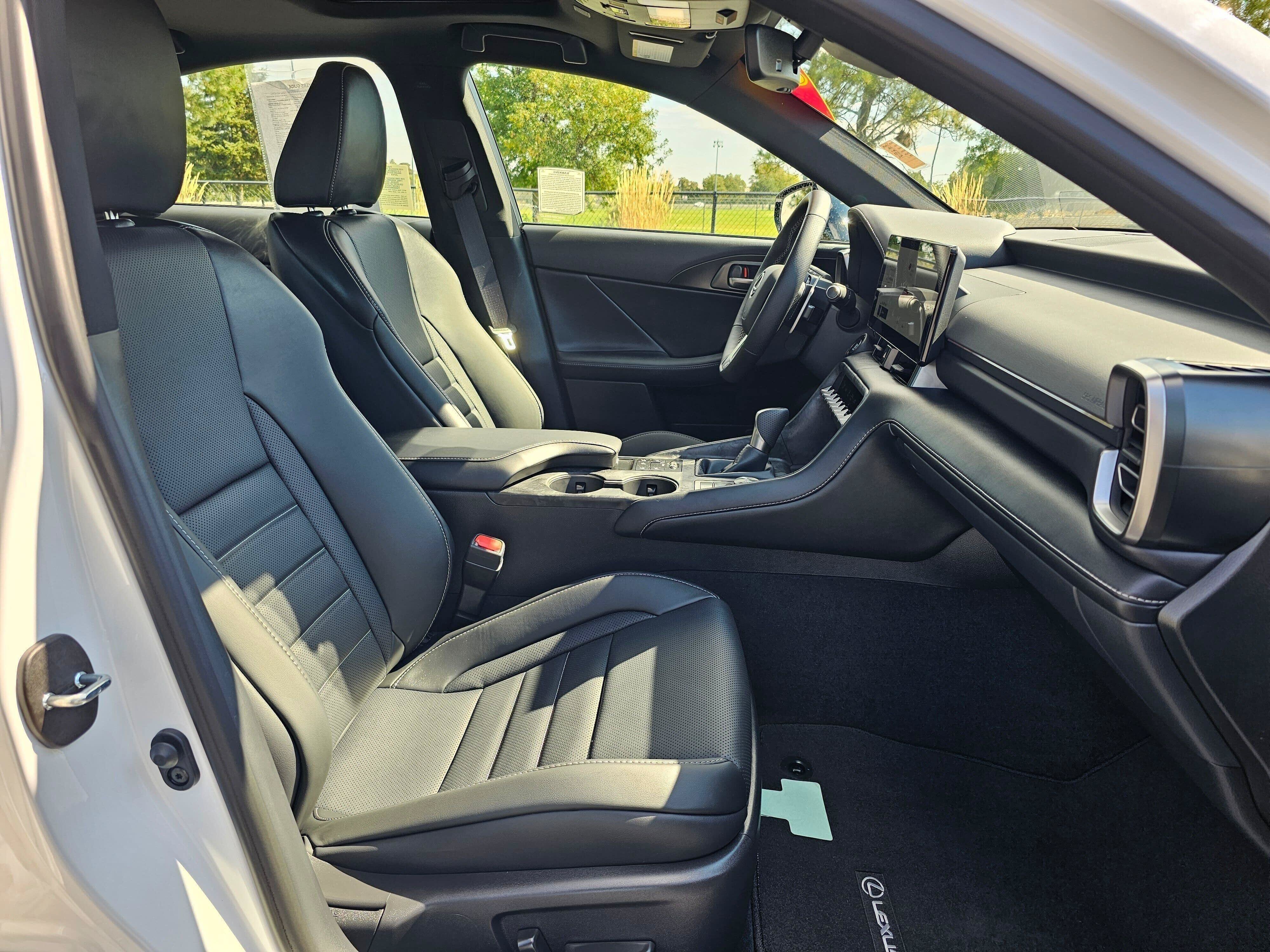 Used 2026 Lexus IS 350 F Sport w/ Handling Package RWD image 10