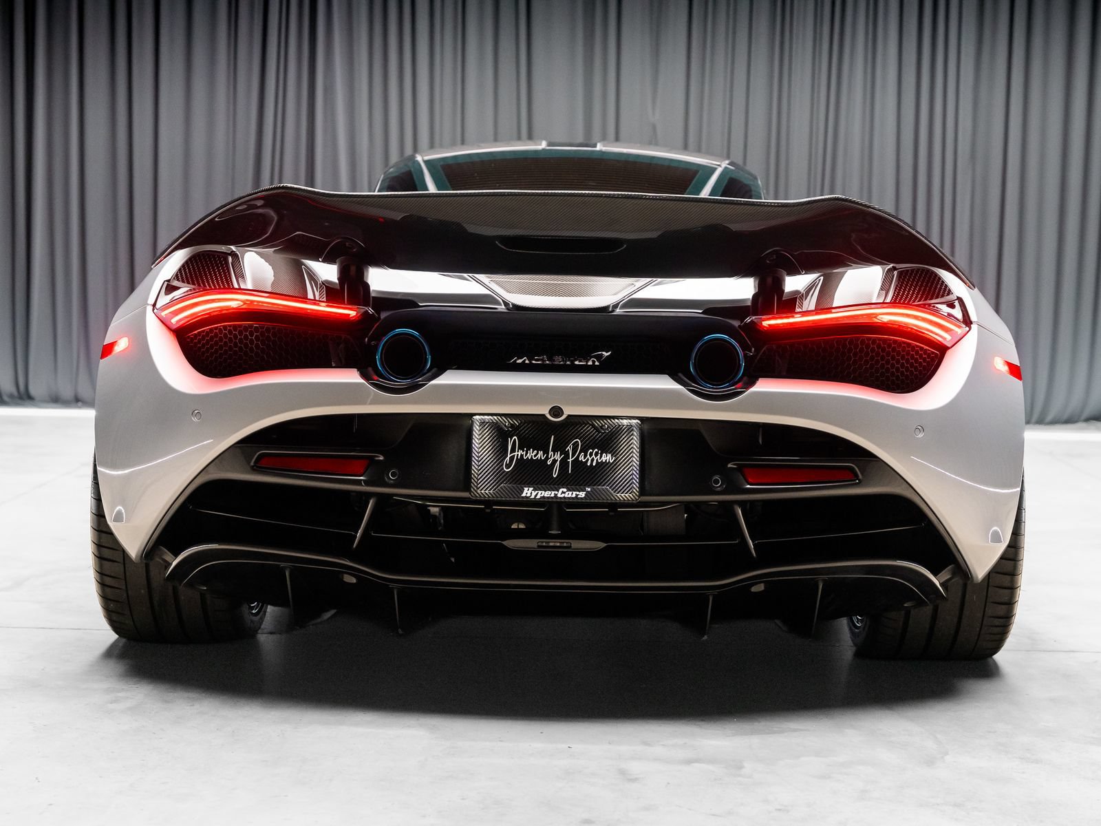 Used 2019 McLaren 720S RWD image 35