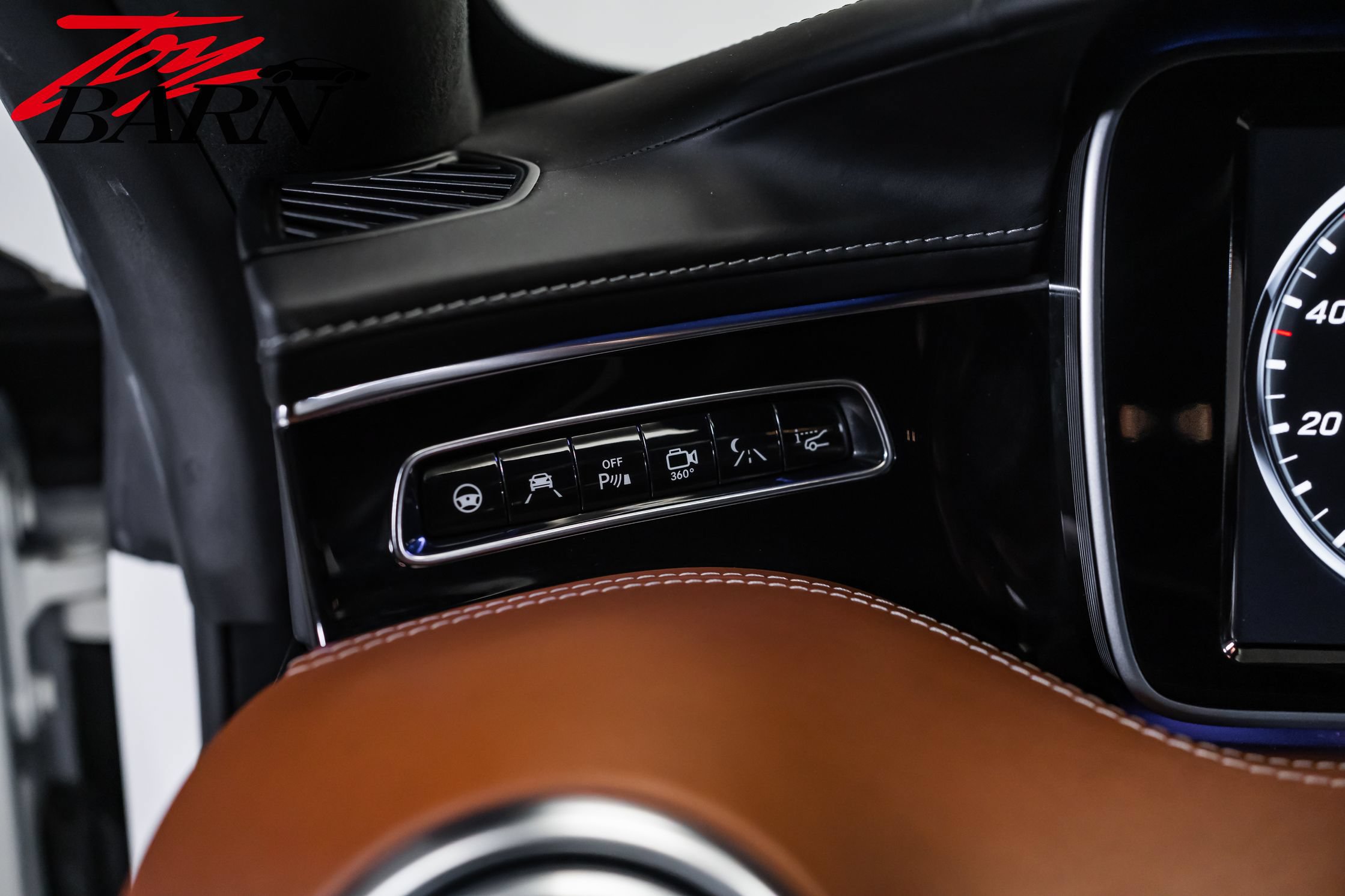 Used 2015 Mercedes-Benz S 550 4MATIC Coupe image 30