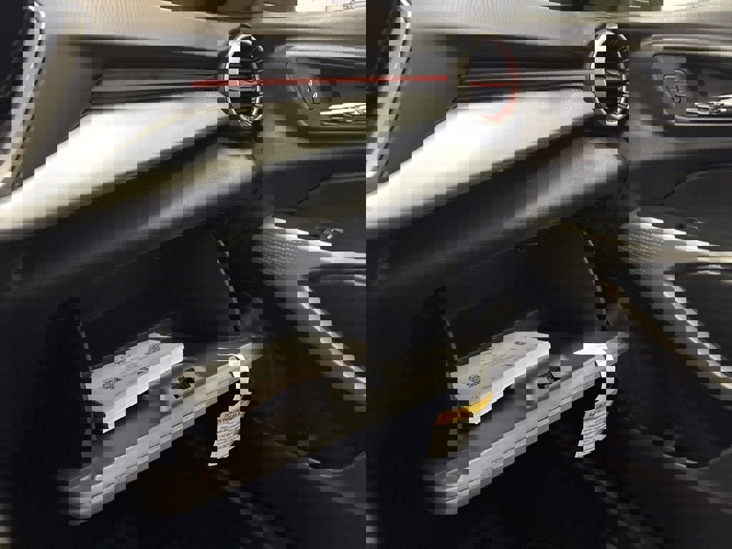 New 2026 Chevrolet Trax RS w/ Driver Confidence Package image 17