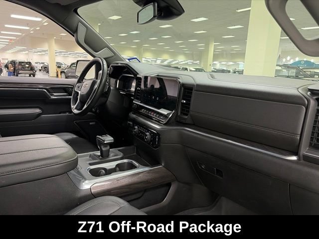 Used 2024 Chevrolet Silverado 1500 LTZ w/ LTZ Convenience Package II AWD/4WD image 9
