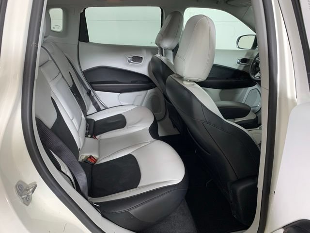 Used 2019 Jeep Compass Limited AWD/4WD image 6
