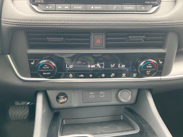 New 2026 Nissan Rogue SV w/ Cold Weather Package AWD/4WD image 17