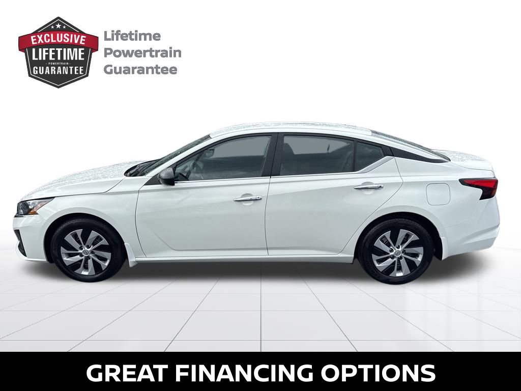 Certified 2025 Nissan Altima 2.5 S image 9