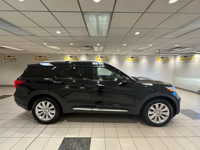 Used 2023 Ford Explorer Limited w/ Limited Technology Package AWD/4WD image 3