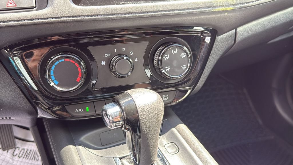 Used 2021 Honda HR-V LX image 20