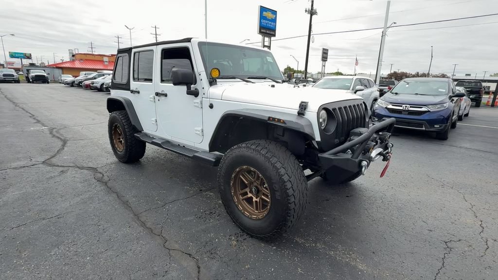 Used 2017 Jeep Wrangler Unlimited Sport AWD/4WD image 2