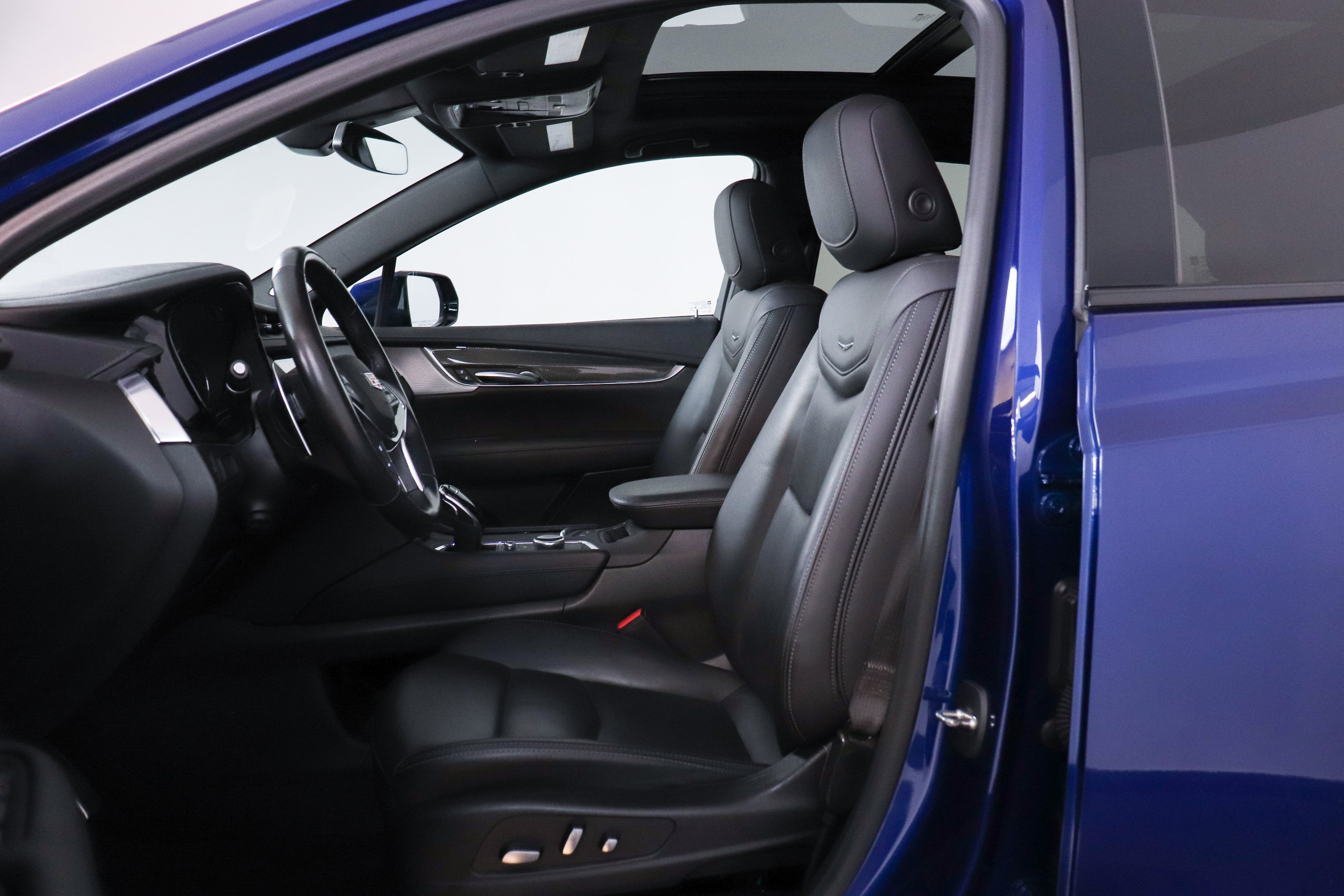 Certified 2023 Cadillac XT5 Sportv image 13