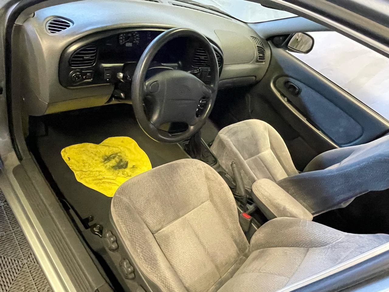 Used 2004 Kia Spectra Sedan FWD image 23