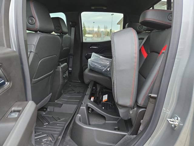Used 2026 Chevrolet Colorado Z71 w/ Technology Package AWD/4WD image 29