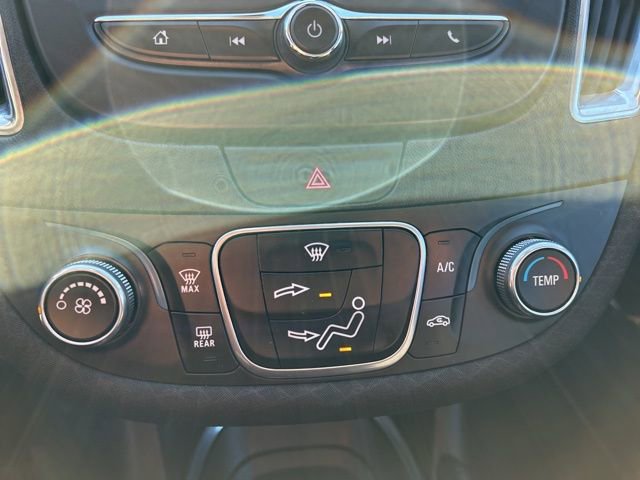 Used 2018 Chevrolet Malibu LT w/ LPO, Convenience Package 2 image 17