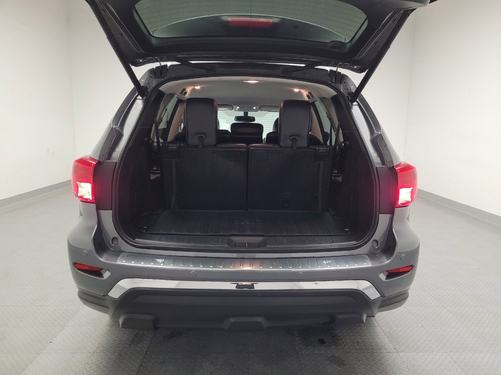 Used 2019 Nissan Pathfinder SL w/ Cargo Package image 29