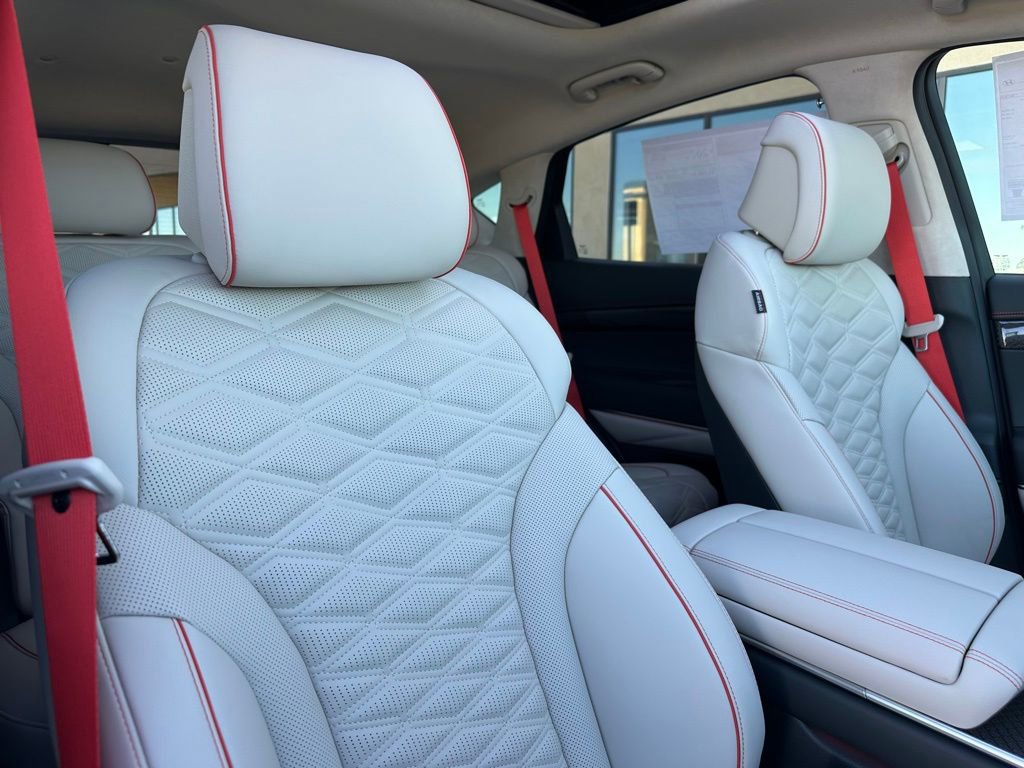 New 2025 Genesis GV80 3.5T e-SC image 32