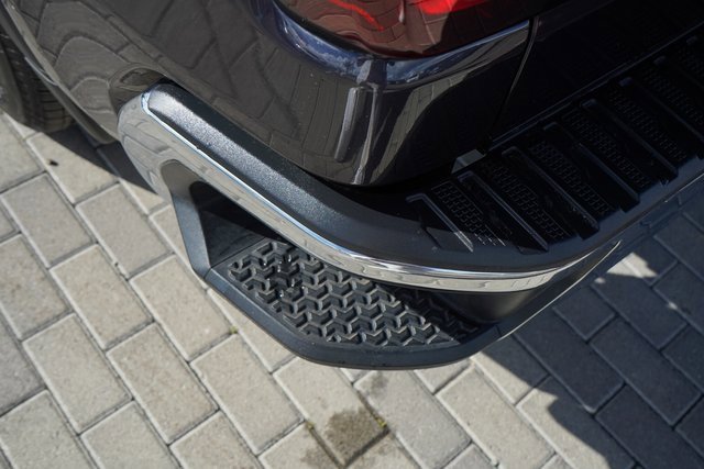 Used 2023 GMC Sierra 1500 SLE image 12