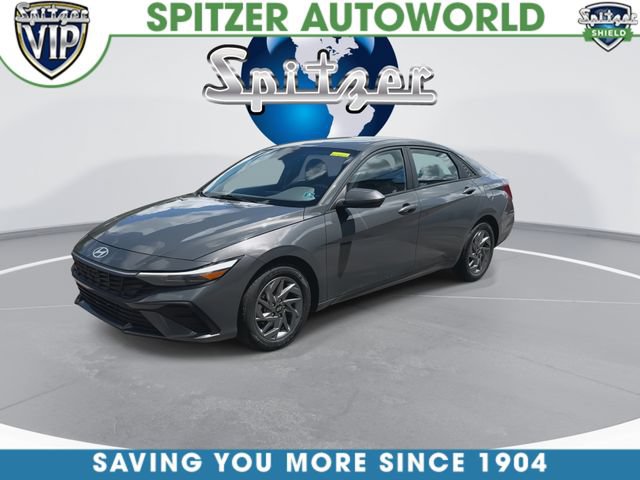 Used 2024 Hyundai Elantra SEL FWD image 4