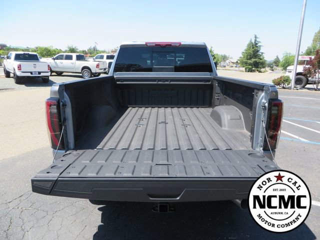 Used 2026 GMC Sierra 3500 AT4 w/ AT4 Premium Plus Package AWD/4WD image 14