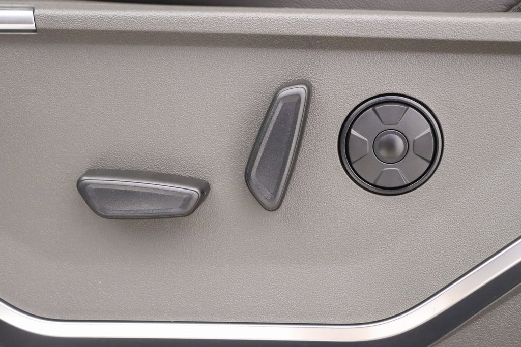 New 2026 Ford F450 Platinum image 12