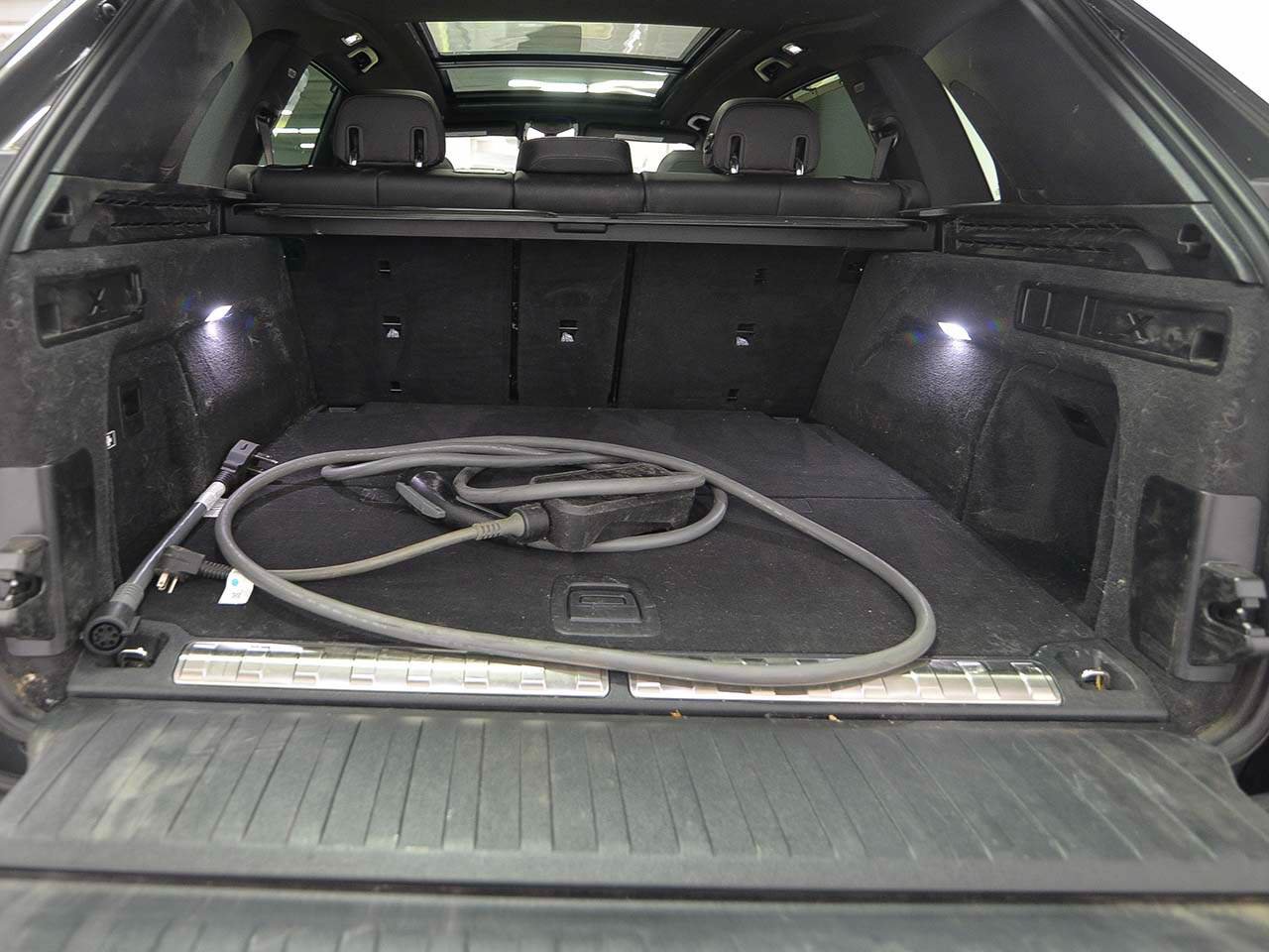 Used 2026 BMW X5 xDrive50e AWD/4WD image 12